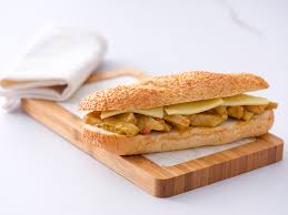KÖRİLİ TAVUK SANDVİÇ